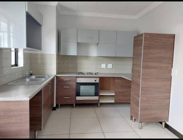 1 BEDROOM APARTMENT FOR SALE IN HALFWAY GARDENS